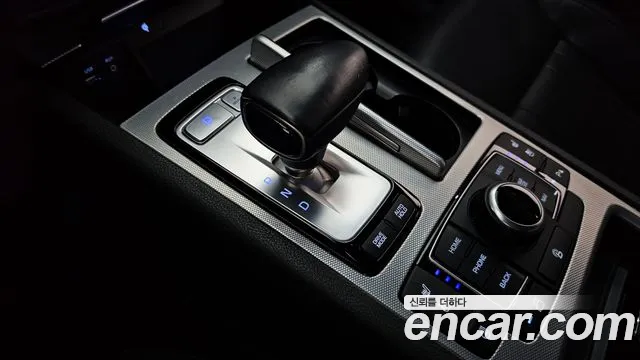 Genesis G80 2016 thumb 9