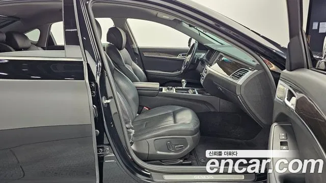 Genesis G80 2016 thumb 11