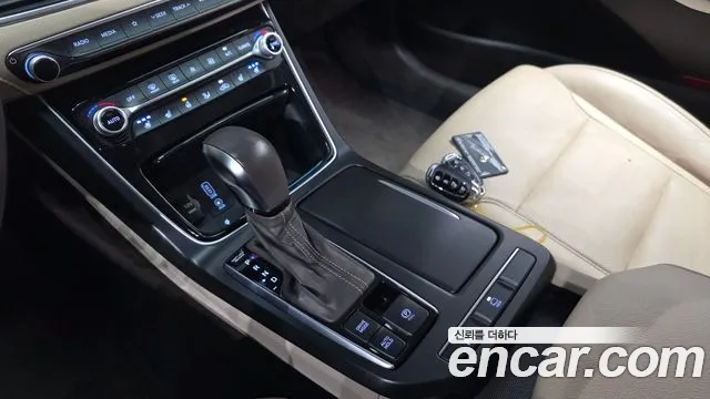 Hyundai Grandeur 2018 thumb 8