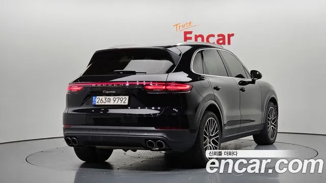 Porsche Cayenne 2019 thumb 2