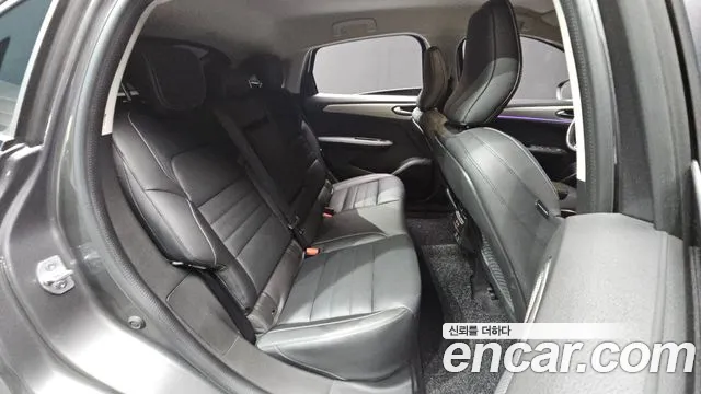 Renault-KoreaSamsung Arkana 2022 thumb 11