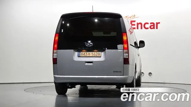 Hyundai Staria 2022 thumb 4