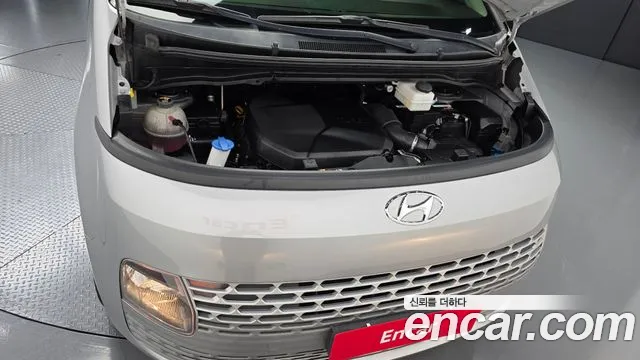 Hyundai Staria 2022 thumb 6