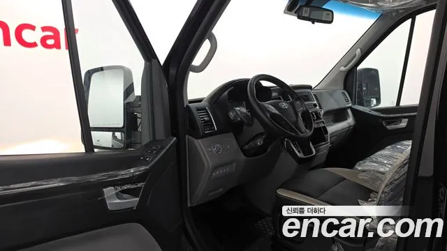 Hyundai Staria 2024 thumb 10