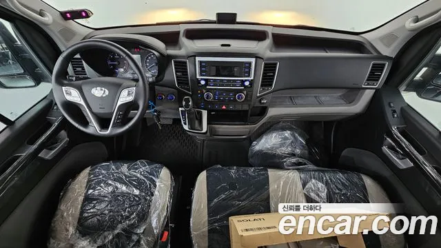Hyundai Staria 2024 thumb 7