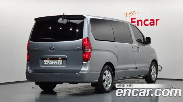 Hyundai Starex 2020 thumb 2