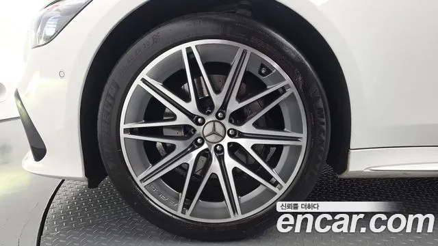 Mercedes-Benz AMG GT 2022 thumb 5