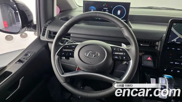 Hyundai Staria 2024 thumb 12
