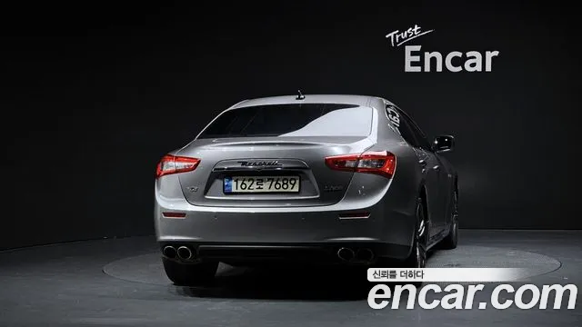 Maserati Ghibli 2015 thumb 4