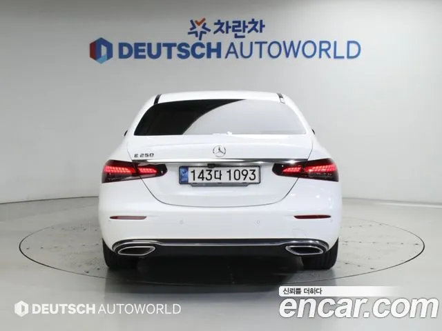 Mercedes-Benz E-Класс 2021 thumb 4