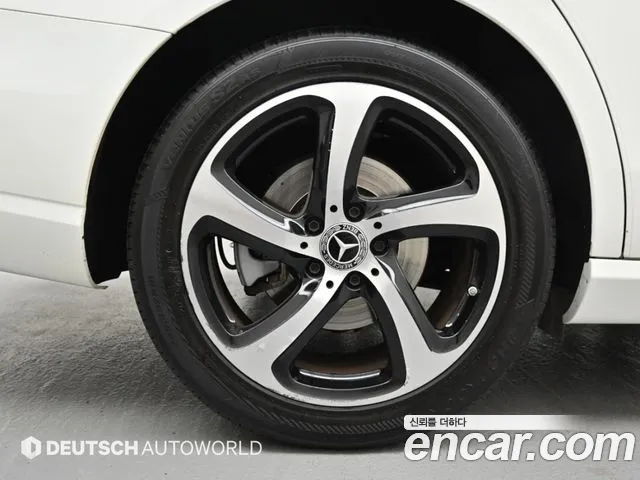 Mercedes-Benz E-Класс 2021 thumb 5