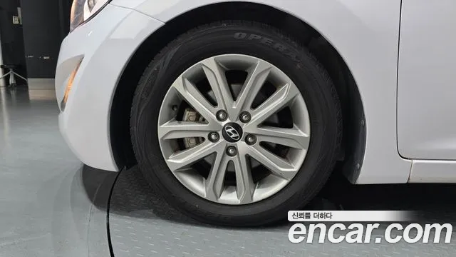 Hyundai Avante 2014 thumb 5