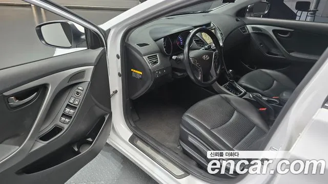 Hyundai Avante 2014 thumb 10