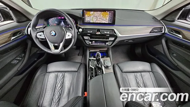 BMW 5-Series 2022 thumb 7