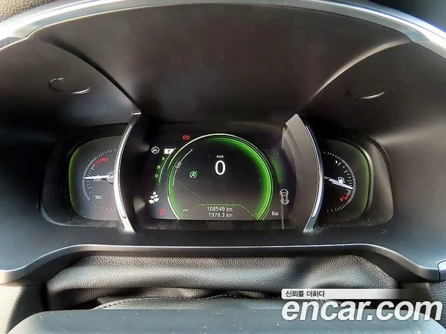 Renault-KoreaSamsung Megane 2018 thumb 9
