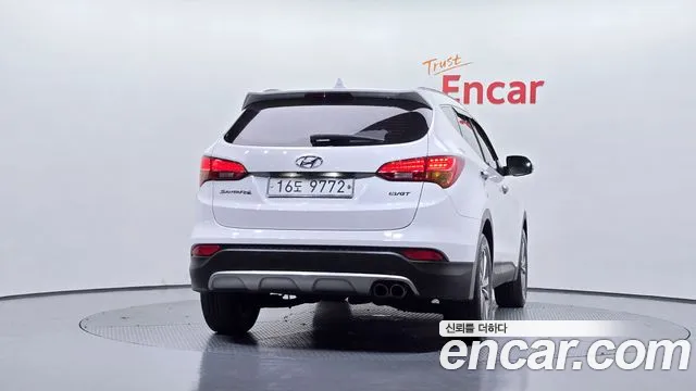 Hyundai Santa Fe 2014 thumb 4