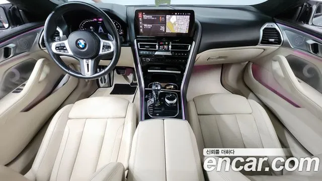 BMW 8-Series 2022 thumb 7