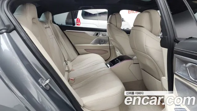 BMW 8-Series 2022 thumb 11
