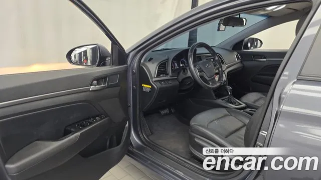 Hyundai Avante 2016 thumb 10