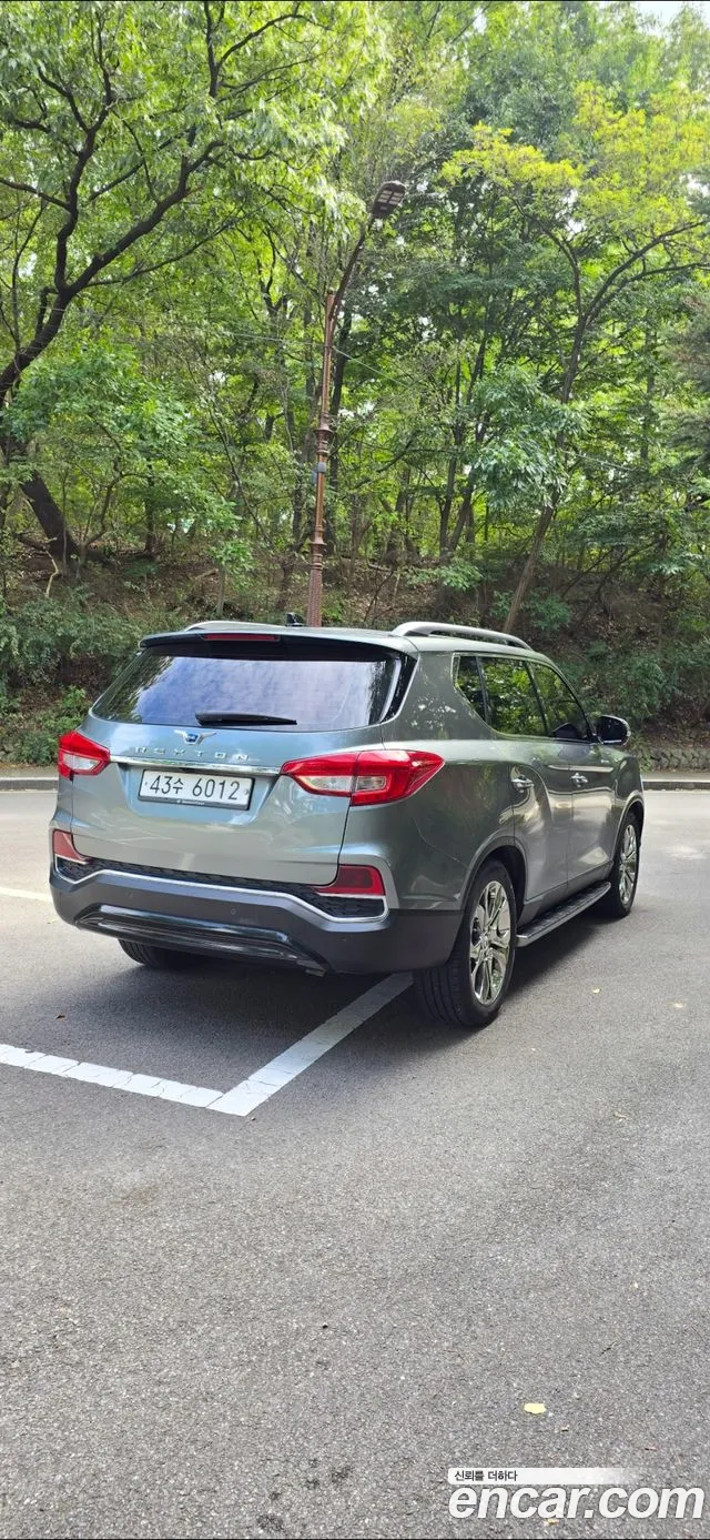 KG_Mobility_Ssangyong Rexton 2017 thumb 4