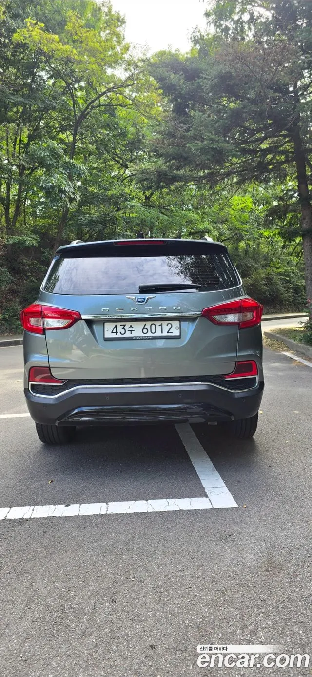 KG_Mobility_Ssangyong Rexton 2017 thumb 5