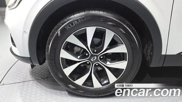 Renault-KoreaSamsung Arkana 2022 thumb 4