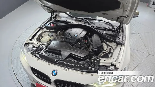 BMW 4-Series 2016 thumb 6