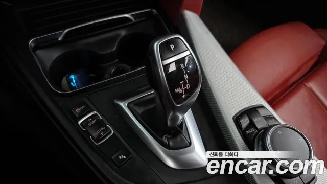 BMW 4-Series 2016 thumb 9