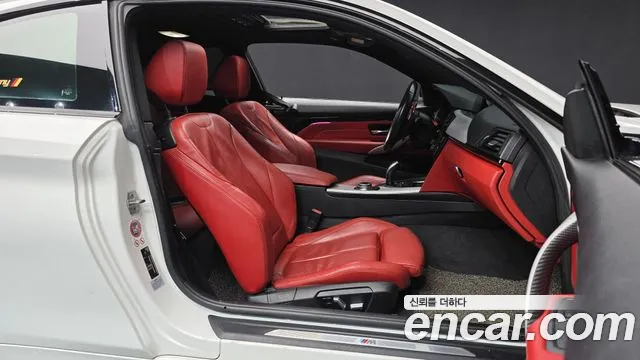 BMW 4-Series 2016 thumb 11