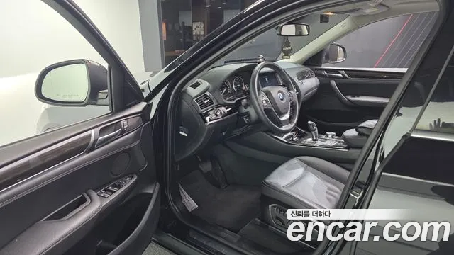 BMW X4 2016 thumb 10