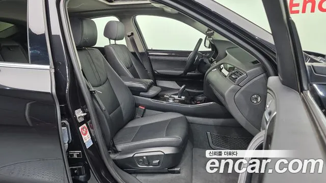 BMW X4 2016 thumb 11