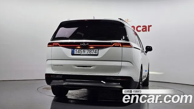 Kia Carnival 2021 thumb 4