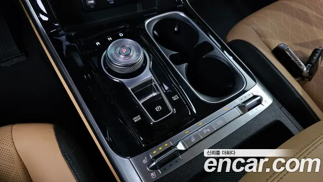 Kia Carnival 2021 thumb 9
