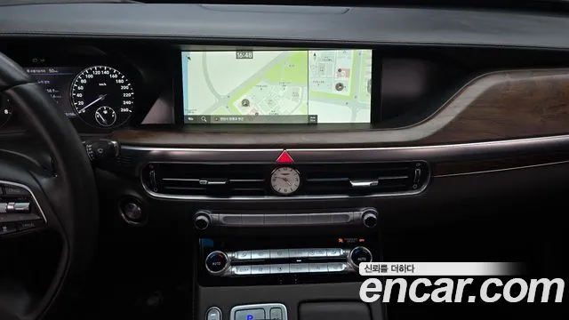 Genesis G90 2019 thumb 12