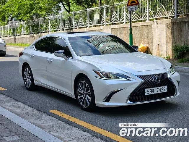Lexus ES 2019 thumb 2