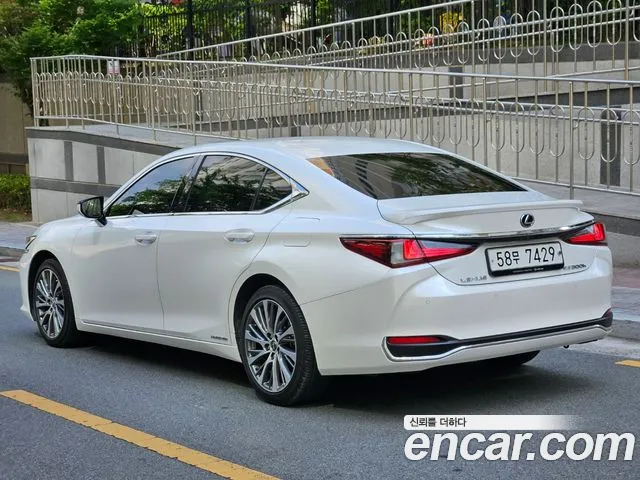 Lexus ES 2019 thumb 3