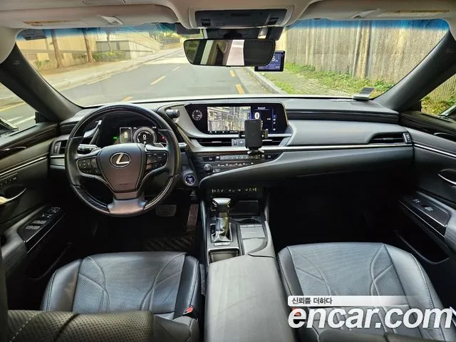 Lexus ES 2019 thumb 7