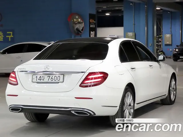 Mercedes-Benz E-Класс 2016 thumb 4