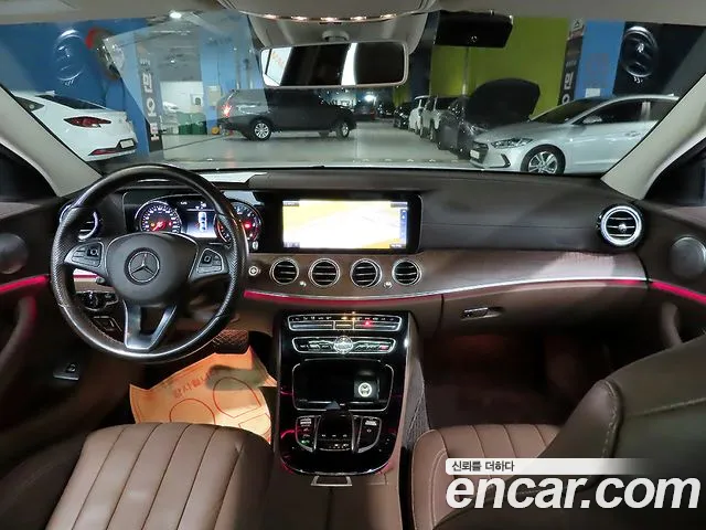 Mercedes-Benz E-Класс 2016 thumb 5