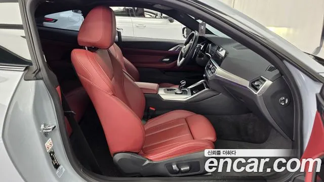 BMW 4-Series 2022 thumb 10