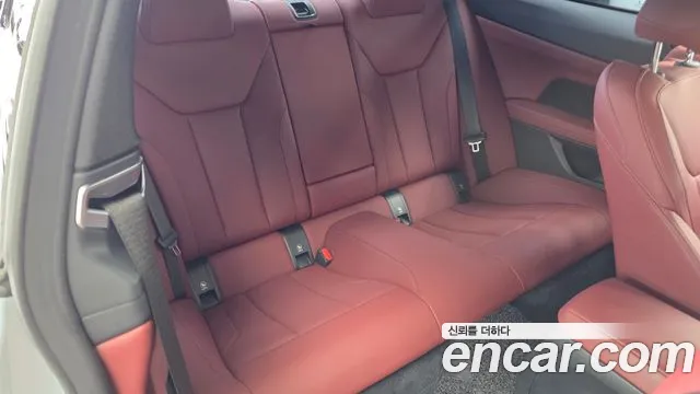 BMW 4-Series 2022 thumb 11