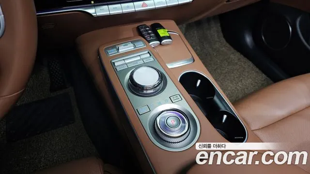 Genesis GV70 2023 thumb 8