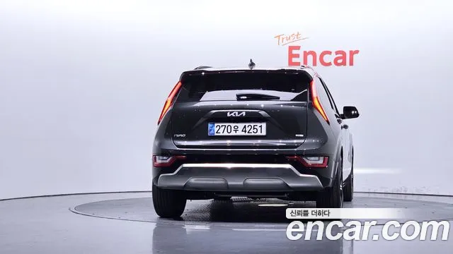 Kia Niro 2022 thumb 3