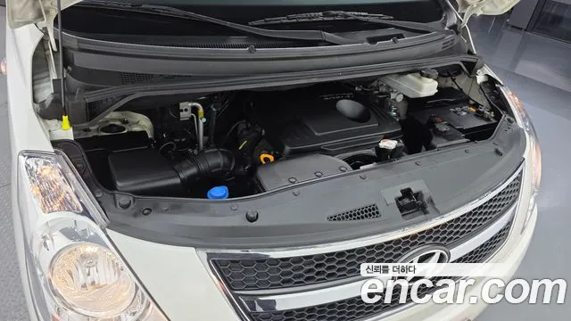 Hyundai Starex 2015 thumb 6