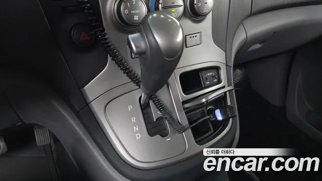 Hyundai Starex 2015 thumb 9