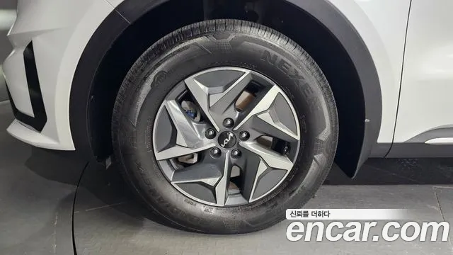 Kia Sorento 2023 thumb 5
