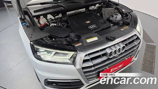 Audi Q5 2020 thumb 6