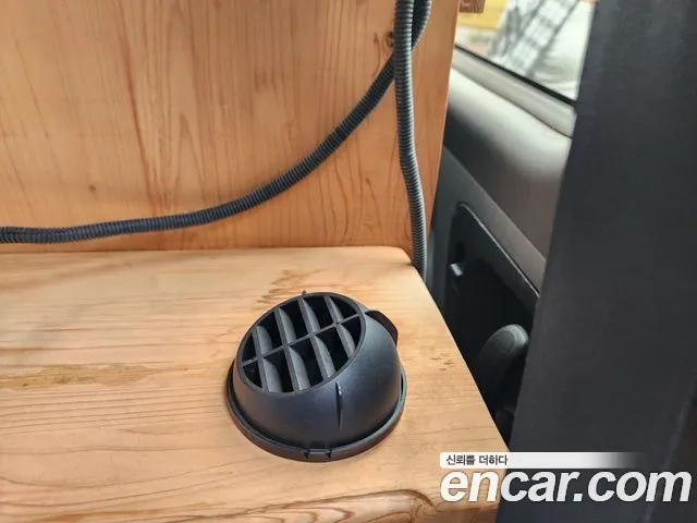 Hyundai Starex 2010 thumb 8
