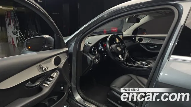 Mercedes-Benz GLC 2017 thumb 10