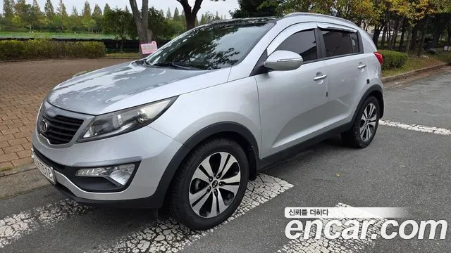 Kia Sportage 2010 thumb 12